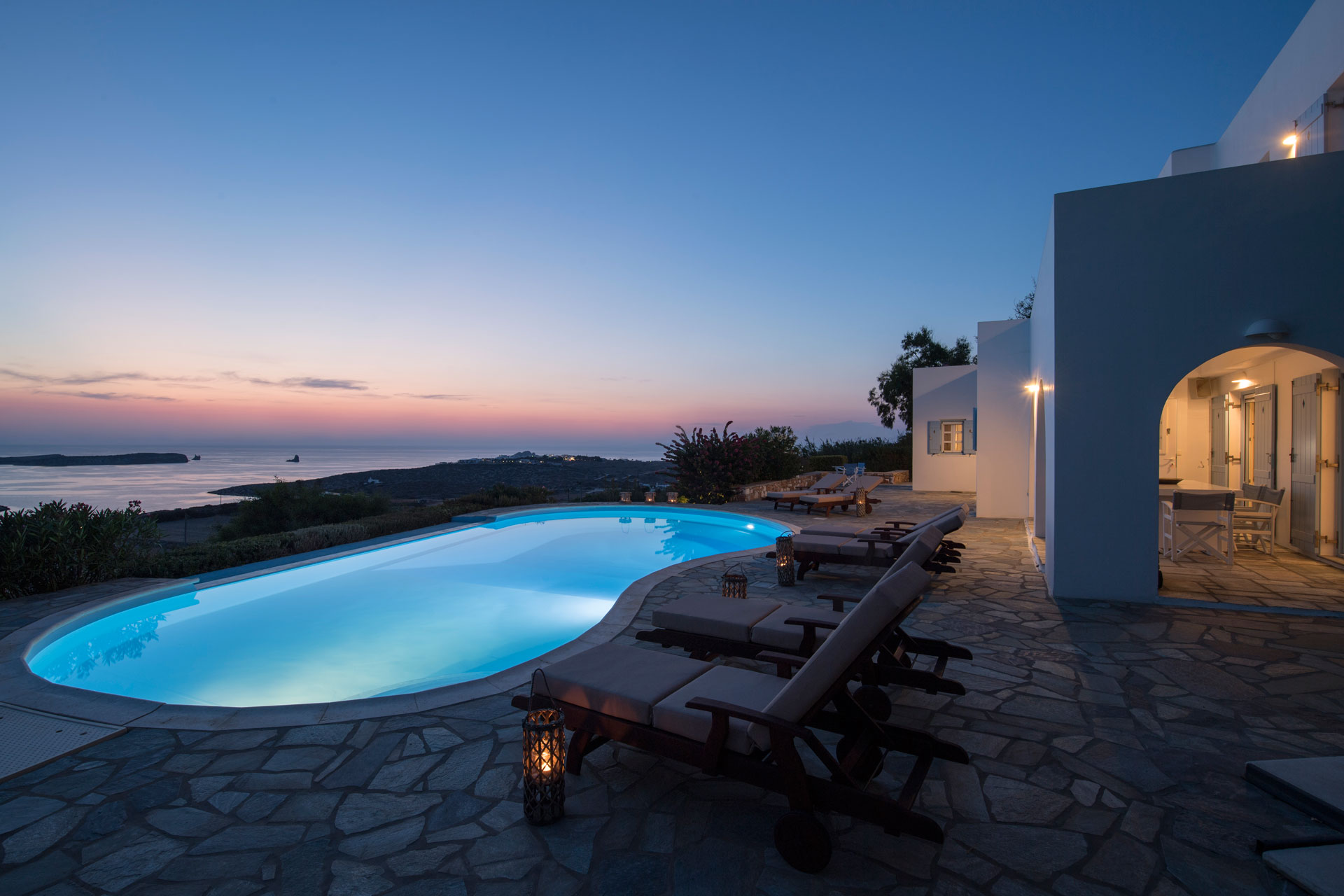 Paros