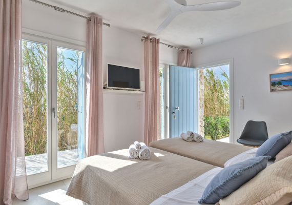 PAROS VILLA MIA
